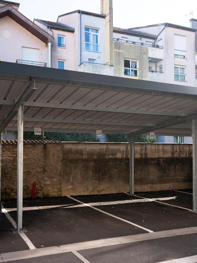 Azalee - Parking Gratuit - Terrasse Couverte - Proche Transport - Equipe Apartment Nancy