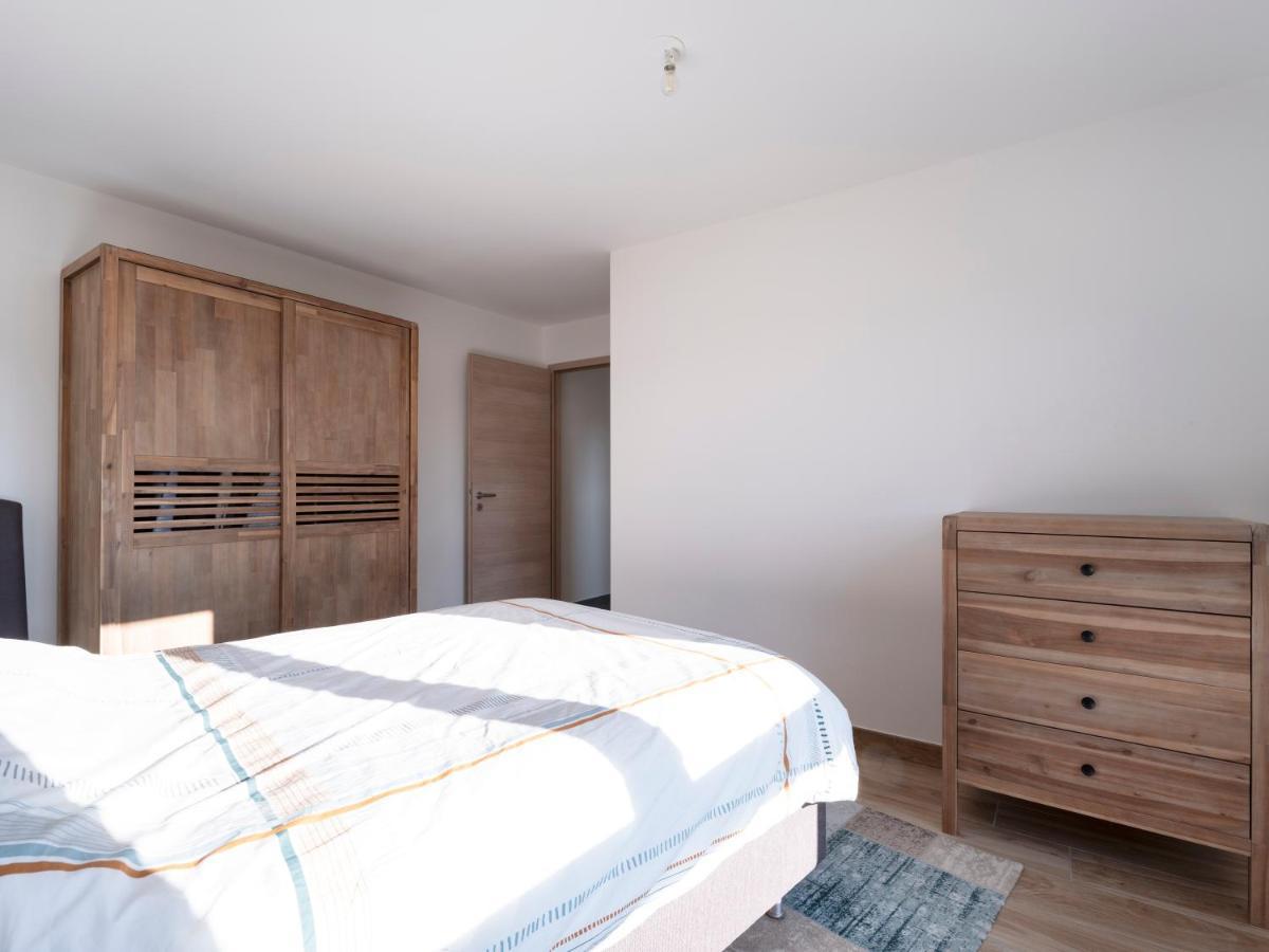 Azalee - Parking Gratuit - Terrasse Couverte - Proche Transport - Equipe *